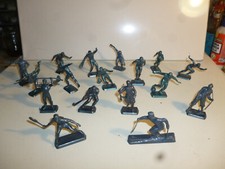 Figurines publicitaires codec d'occasion  Saint-Martin-d'Auxigny