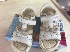 Scarpe bimba sandali usato  Roma