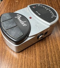 Fender 100 pedal usato  Pratola Serra
