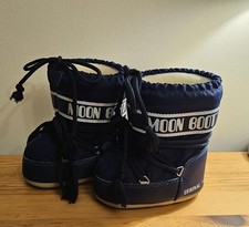 Moon boots kids for sale  YATELEY