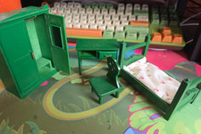 Sylvanian Families Vintage 1987 Verde Móveis de Quarto Guarda-Roupa Cama Cadeira Mesa comprar usado  Enviando para Brazil