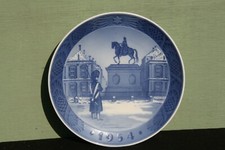 Assiette porcelaine faience d'occasion  Hyères