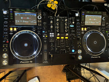 Cdj 2000nxs2 set for sale  San Jose