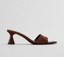 Zara sandali con usato  Tremezzo