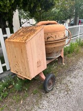 Una bettoniera usato  Cervia