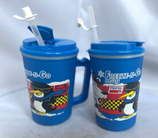 Lote de 2 canecas gel vintage Pepsi Freeze-N-Go 22 oz gel Buddy Bear & Pete Penguin LIMPAS comprar usado  Enviando para Brazil