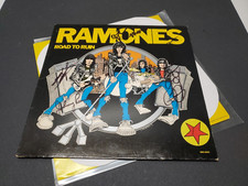 Usado, Ramones Road To Ruin First Press 12" vinyl LP Sire 6063 RARE Autographed By Band comprar usado  Enviando para Brazil