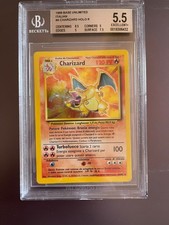 Charizard set base usato  Perugia