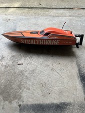 Barco profissional STEALTHWAKE23 R/C laranja, casco comprar usado  Enviando para Brazil