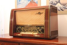 Radio valvole loewe usato  Udine
