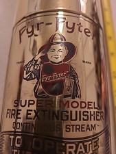 Extintor de incêndio antigo de latão vazio Fyr Fyter super modelo década de 1920 antigo EUA comprar usado Extintor de incêndio antigo de latão vazio Fyr Fyter super modelo década de 1920 antigo EUA comprar usado  Enviando para Brazil