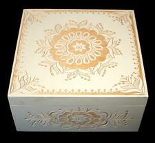Vintage white box for sale  Arlington