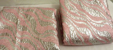 Brocado de tela de colección? Impresionante corte metálico rosa y plata texturizado 6+ yardas x 45" segunda mano  Embacar hacia Mexico