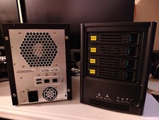 Sistema de armazenamento básico Intel modelo INNS04-4200 (SS4000E) comprar usado  Enviando para Brazil