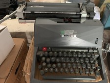Macchina scrivere vintage usato  Andria