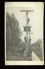 FOTO REAL-caballo y vagón-poniendo líneas eléctricas, trabajadores de poste eléctrico segunda mano  Embacar hacia Argentina