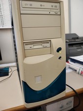 Computer desktop vintage usato Computer desktop vintage usato  Follonica