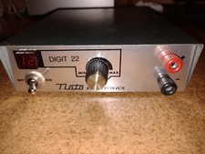 Alimentatore stabilizzato vari usato  Italia