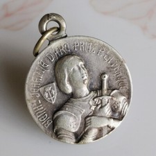 Ancienne médaille pendentif d'occasion  Limoges-