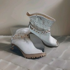 Scarpe donna tronchetto usato  Castel San Lorenzo