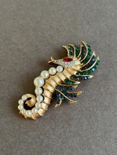 Trifari Brooch “ Sea horse” rare 1960 comprar usado  Enviando para Brazil