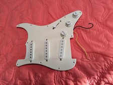 Conjunto de escudo Pickguard 1980s guitarra carregada - SSS - por Lee Allan - luthier do Reino Unido.  comprar usado  Enviando para Brazil