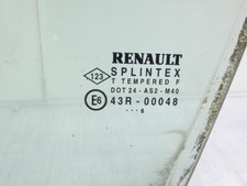 Custode gauche renault d'occasion  Moulins
