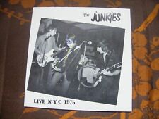 The junkies live d'occasion  Patay