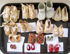 14 pares de sapatos para bonecas antigas vintage tamanhos variados cores tecido de couro vinil comprar usado 14 pares de sapatos para bonecas antigas vintage tamanhos variados cores tecido de couro vinil comprar usado  Enviando para Brazil