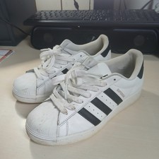 Baskets adidas d'occasion  Querrien