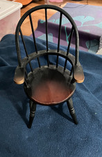 Mini poltrona Windsor vintage com eixo traseiro • Móveis de madeira para cadeira de boneca..., usado comprar usado Mini poltrona Windsor vintage com eixo traseiro • Móveis de madeira para cadeira de boneca..., usado comprar usado  Enviando para Brazil