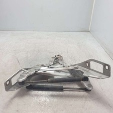 8n0823302 coppia cerniere usato 8n0823302 coppia cerniere usato  Mineo