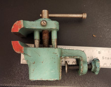 Small table vise for sale  Seal Rock
