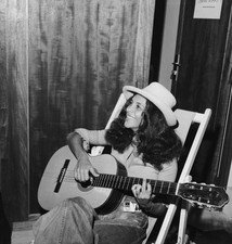 Usado, A cantora e guitarrista brasileira Gal Costa no show Midem em Cann- Foto antiga 1 comprar usado  Enviando para Brazil
