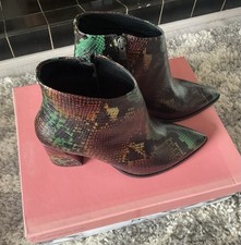 Moda pelle women for sale  BEDFORD