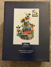 2018 disney showcase d'occasion  Expédié en Belgium