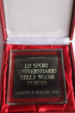 L68 targa commemorativa usato  Due Carrare