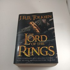 Lord Of the Rings by J.R.R. Tolkien Complete Trilogy Large Paperback 3 in 1 comprar usado  Enviando para Brazil