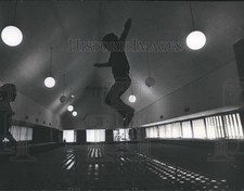 1967 Press Photo estudantes da escola Edgemoor pulando no ar. - HCX03463 comprar usado  Enviando para Brazil