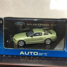 132 Autoart 1/43 Ford Mustang GT 2005 modelo de carro em miniatura Red Fire comprar usado  Enviando para Brazil
