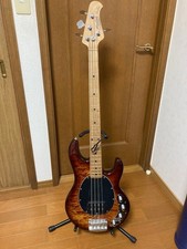 Sterling musicman ray34qm d'occasion  Expédié en France