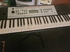Usado, Teclado portátil Yamaha YPT-260 61 teclas e suporte de teclado original comprar usado  Enviando para Brazil