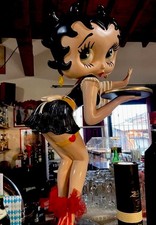 Betty boop statua usato  Seniga