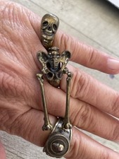 Bague tête mort d'occasion  Carry-le-Rouet