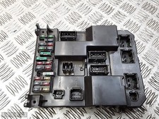 2003 PEUGEOT 307 CAIXA DE FUSÍVEIS SOB O PAINEL 2000HDI 9651197580 9651196880 comprar usado 2003 PEUGEOT 307 CAIXA DE FUSÍVEIS SOB O PAINEL 2000HDI 9651197580 9651196880 comprar usado  Enviando para Brazil