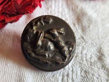 Gros bouton anciens d'occasion  Senozan