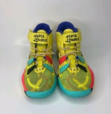 Tênis de basquete Nike CT4087-700 Kyrie 7 "1 World 1 People Shoes Youth 13C comprar usado  Enviando para Brazil