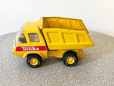 Camion tonka benne d'occasion  Étables-sur-Mer
