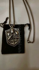 Medaillon pendentif grand d'occasion  Hérouville-Saint-Clair