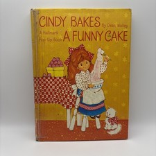 Um livro pop-up Hallmark Cindy faz um bolo engraçado comprar usado  Enviando para Brazil